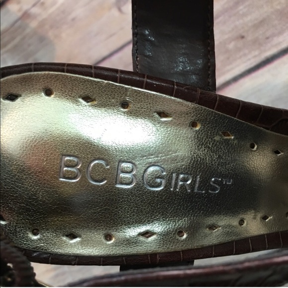 Size 6.5B BCBGirls Brown Crocodile Strappy Heels - Picture 2 of 8